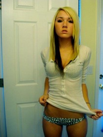Leggy lady Sweetness peels